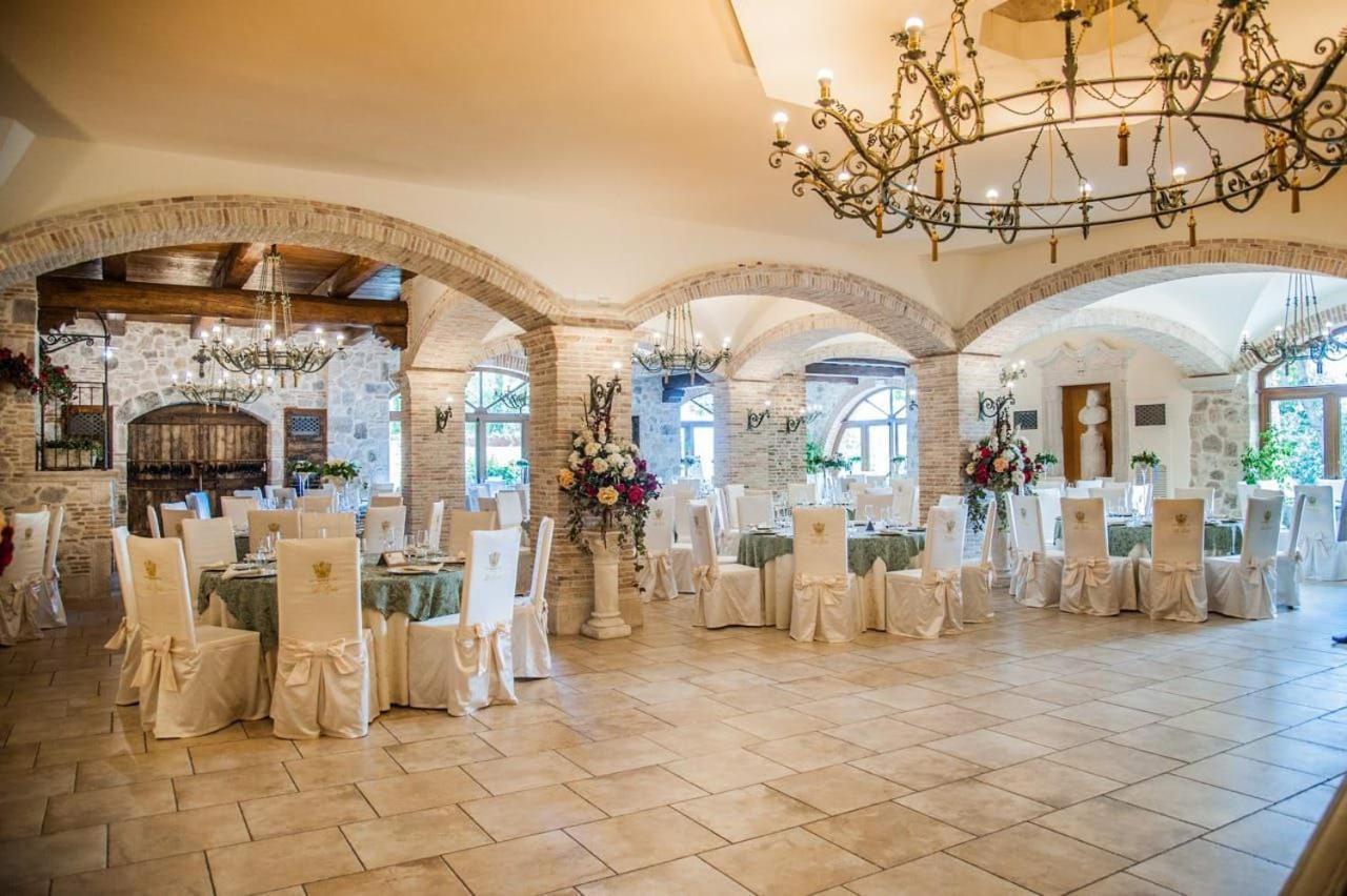 Hotel Ristorante Le Gole Di Ricci Aielli Exteriér fotografie